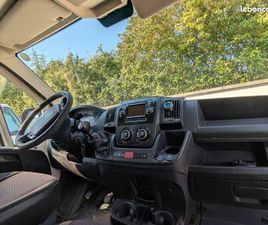 VEHICULE UTILITAIRE PEUGEOT BOXER