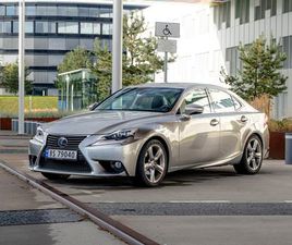 LEXUS IS IS 300H 300H LUXURY
