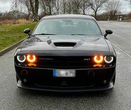 DODGE CHALLENGER SRT DODGE CHALLENGER SRT 6.4 V8 PITCH BLACK UNFALLFREI