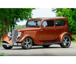 1933 FORD TUDOR V8 RESTOMOD A VENDRE