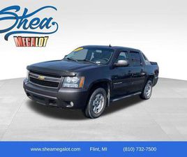 USED 2011 CHEVROLET AVALANCHE 1500 LT