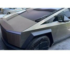 TESLA CYBERTRUCK
