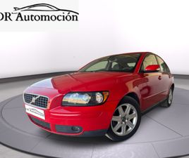 VOLVO S40 T5 VOLVO S40 2.5 T5 MOMENTUM