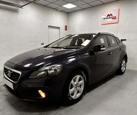 VOLVO V40 D2 VOLVO V40 D2 MOMENTUM AUT. 115