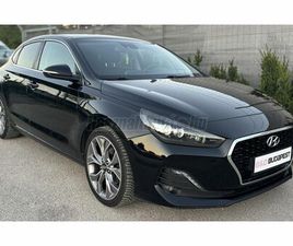 HYUNDAI I30 FASTBACK HYUNDAI I30 FASTBACK 1.4 T-GDI PREMIUM LED-NAVI-KAMERA-ÜLÉS+KORM.FŰT-DIGITKLÍMA-CARPLAY-SÁVTARTÓ-HOLTTÉRFIGY.-KOCC.GÁTL