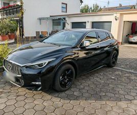 INFINITI Q30S 2.0T DCT AWD SPORT CITY BLACK TECHNIKPAKET