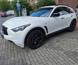 INFINITI QX70 3.0 D SPORT ULTIMATE 1.HAND*AHK*STANDHEIZ.