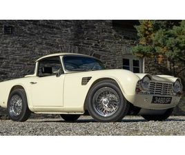 1962 TRIUMPH TR4 BLANC MANUEL, 4 VITESSES CONDUITE À DROI...