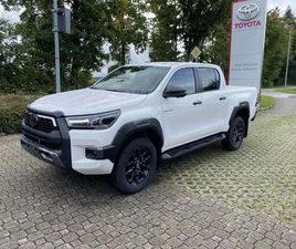 TOYOTA HILUX DOUBLE CAB INVINCIBLE 4X4