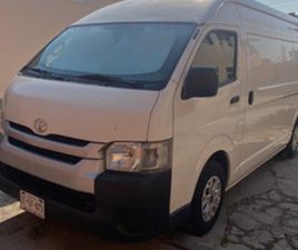 TOYOTA HIACE TOYOTA HIACE 2.7 PANEL SUPER LARGA MT