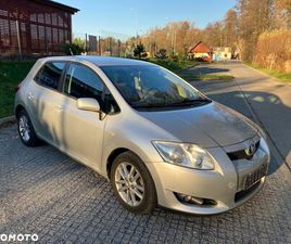 TOYOTA AURIS 1.6 2010
