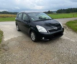 TOYOTA COROLLA VERSO TOYOTA COROLLA VERSO 2.2-L-D-4D EXECUTIVE *TÜV NEU*