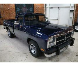 DODGE D SERIES USED 1992 DODGE D150 SWEPTLINE 115'' WB