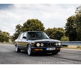 BMW M5 E28 M5 1988