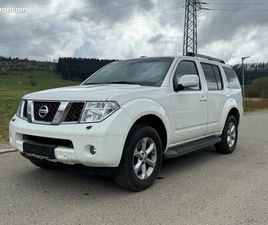 NISSAN PATHFINDER 2.5 DCI LE 171 CH - 7 PLACES - ATTELAGE - TOIT PANO