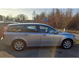 V50 2.4 MOMENTUM GEARTRONIC