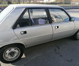 PEUGEOT 305 VÉHICULE PEUGEOT