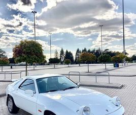 PORSCHE 928
