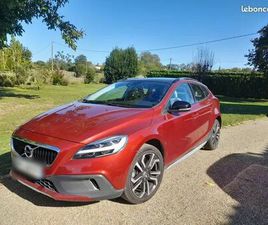 VOLVO V40 CROSS COUNTRY D2 120 MOMENTUM