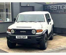 TOYOTA FJ CRUISER 4.0 V6 4X4 AUTO. RIGHT HAND DRIVE