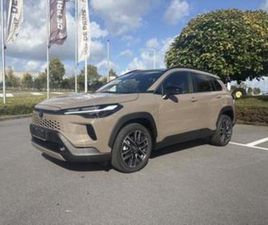 TOYOTA COROLLA CROSS ② TOYOTA COROLLA CROSS STYLE — TOYOTA — 2EMEMAIN