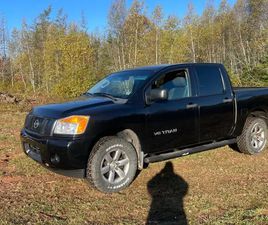 NISSAN TITAN 2015 NISSAN TITAN 4X4 LOW KMS