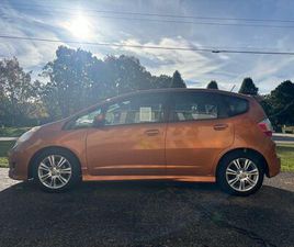 USED 2010 HONDA FIT SPORT
