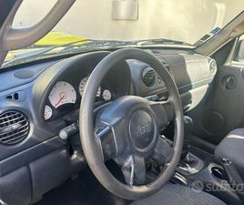 JEEP CHEROKEE LIBERTY KJ 2002