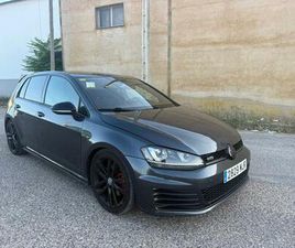 VOLKSWAGEN - GOLF
