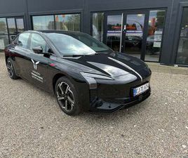 HONGQI EH7 111 EXCLUSIVE 4D