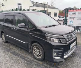 TOYOTA VOXY HYBRID AUTOMATIC 2016 !!!