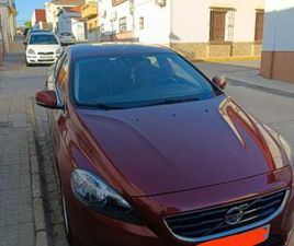 VOLVO - V40