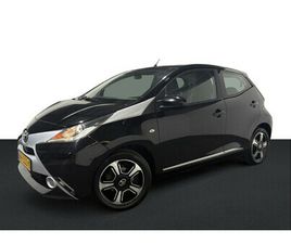 TOYOTA AYGO 1.0 VVT-I X-CLUSIV
