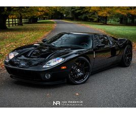 FORD GT 2005 FORD GT RARE 1 OF 14 STRIPE DELETE