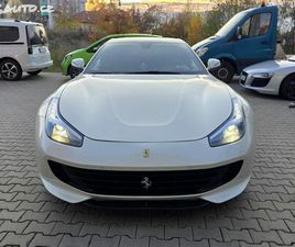 FERRARI GTC4 LUSSO V12 SERVIS-ZÁRUKA DO 2028
