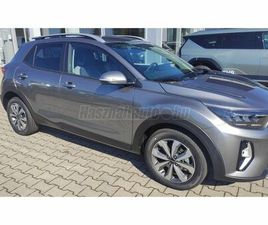 KIA STONIC KIA STONIC PLATINUM 79DPI MY25 MÉG 1.2-ES 4 HENGERES SZÍVÓ MOTORRAL KÉSZLETRŐL. AKÁR 4.99%T