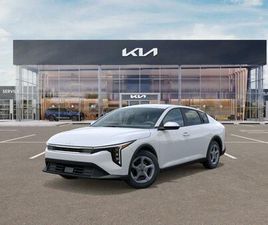 NEW 2025 KIA K4 LXS
