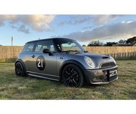 2004 MINI HATCHBACK R53 COOPER S & BRIAN JAMES TRAILER