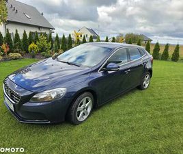 VOLVO V40 D2