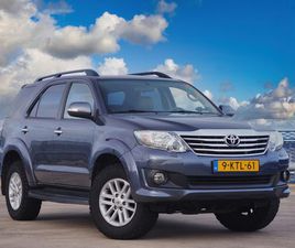TOYOTA HILUX - FORTUNER - 7 ZITTER - 1E EIGENAAR - AUTOMAAT - BENZINE