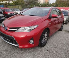TOYOTA AURIS 1.8 HYBRID AUTOMAT KRASAVEC