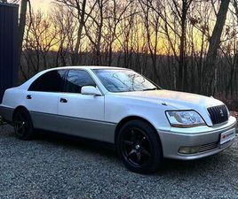 TOYOTA CROWN MAJESTA