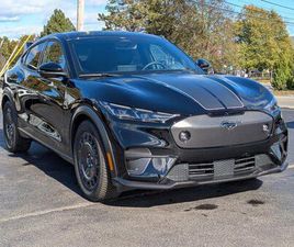 NEW 2025 FORD MUSTANG MACH-E GT