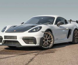 PORSCHE 718 CAYMAN GT4 RS