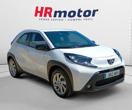 TOYOTA AYGO X TOYOTA AYGO 1.0 PLAY