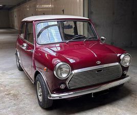 INNOCENTI MINI COOPER 1.000 VETRONE D'EPOCA DEL 1970 A MILANO