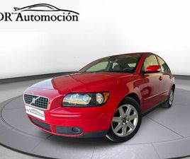 VOLVO S40 T5 VOLVO S40 T5 MOMENTUM
