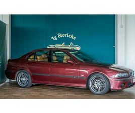 BMW SERIE 5 M5 1998 BMW M5 ROUGE FONCÉ MANUEL, 6 VITESSES CONDUITE À GAU...