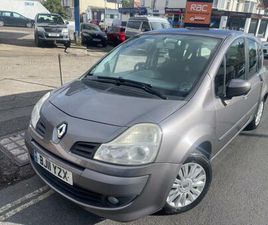 RENAULT GRAND MODUS 2011 RENAULT GRAND MODUS 1.6 DYNAMIQUE 5DR AUTO HATCHBACK PETROL MANUAL