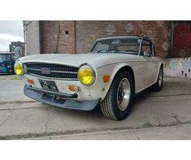 TRIUMPH TR6